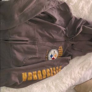 Pittsburgh Steelers zip up